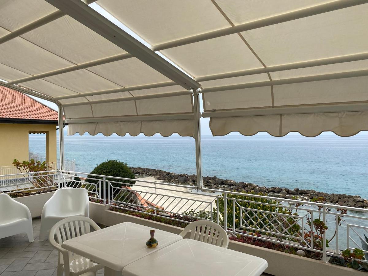 Villa Laura - Sul Mare Pizzo  Luaran gambar