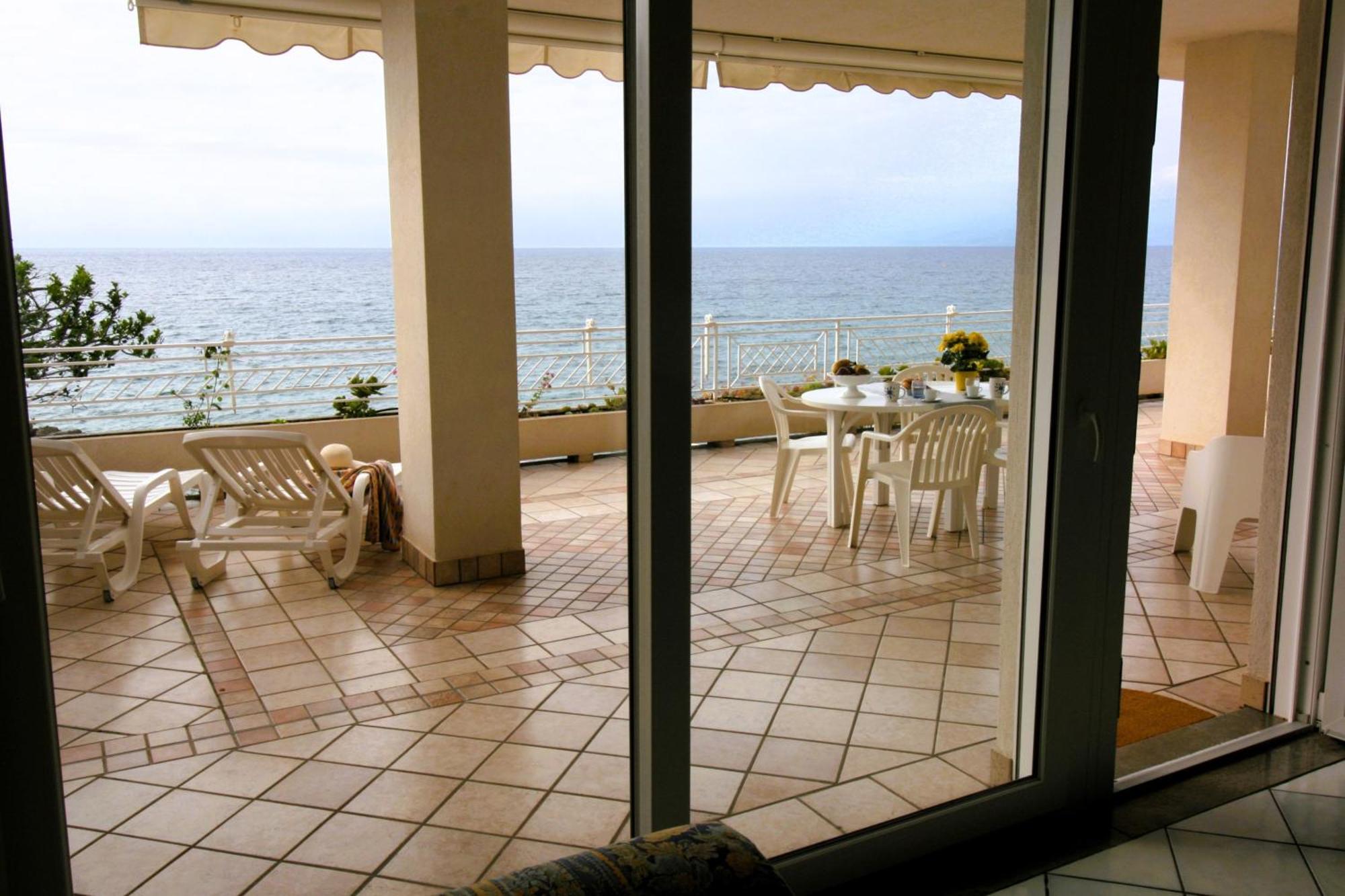 Villa Laura - Sul Mare Pizzo  Luaran gambar